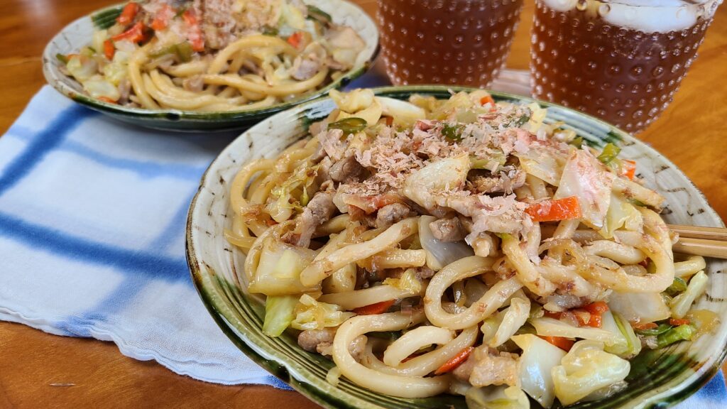 Stir-fried Udon Noodles (Yaki Udon) - San-J